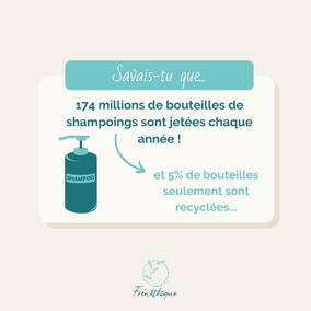 Chaque année, 174 millions de bouteilles de shampooing sont jetées, et à peine 5% sont recyclées !! 😟  L'impact environnemental est immense, mais il existe des solutions.  Opter pour des cosmétiques rechargeables peut vraiment faire la différence ! 💧♻️  Retrouve tous les détails dans notre dernier article de blog. Le lien est dans la bio !